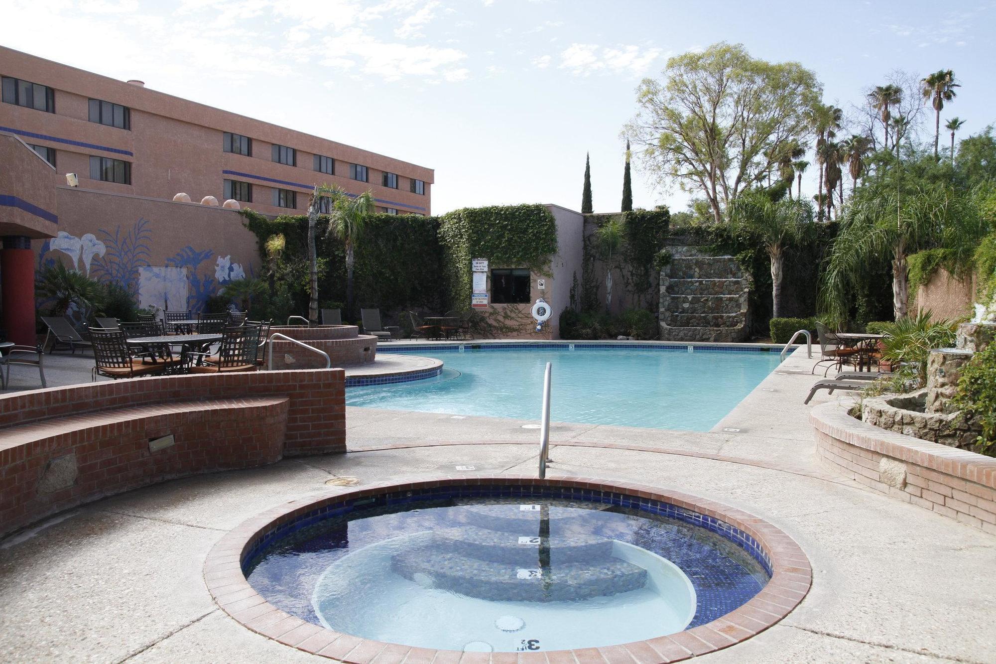 Ramada By Wyndham Viscount Suites Tucson East Exterior foto